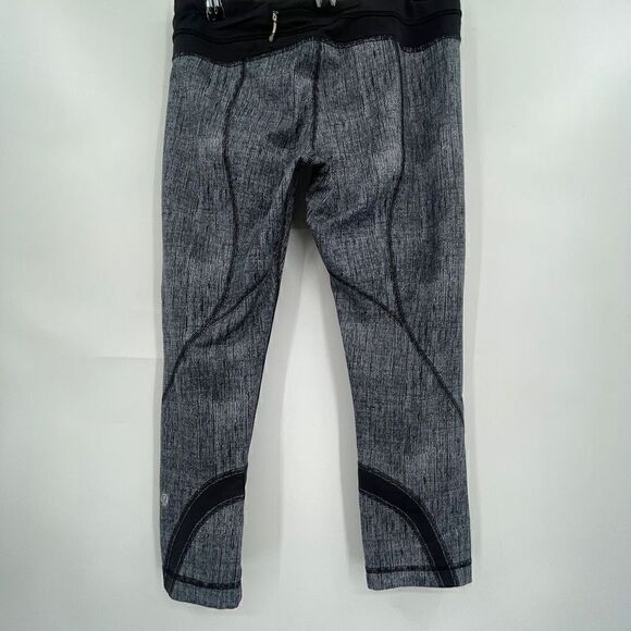 Lululemon Black Dune Burlap Texture Run Inspire Crop II Leggings Size 6 - Picture 5 of 7